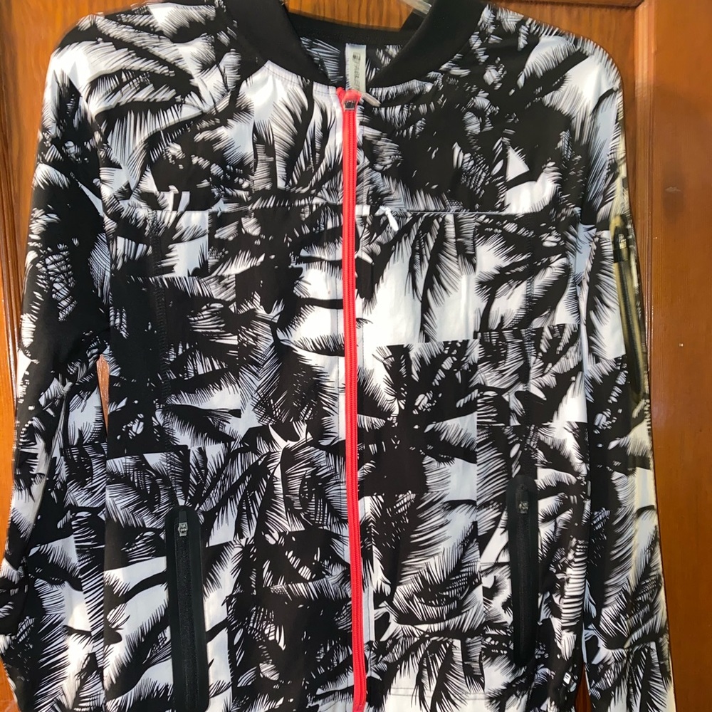 A small fabletics wind breaker. Never worn n new